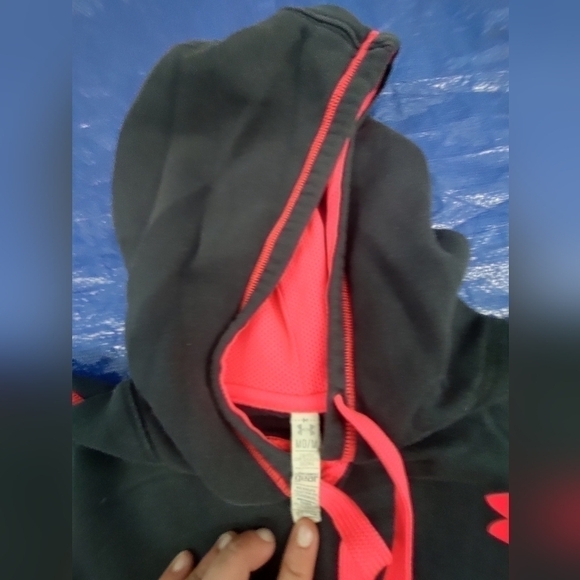 Underarmor - Picture 3 of 4